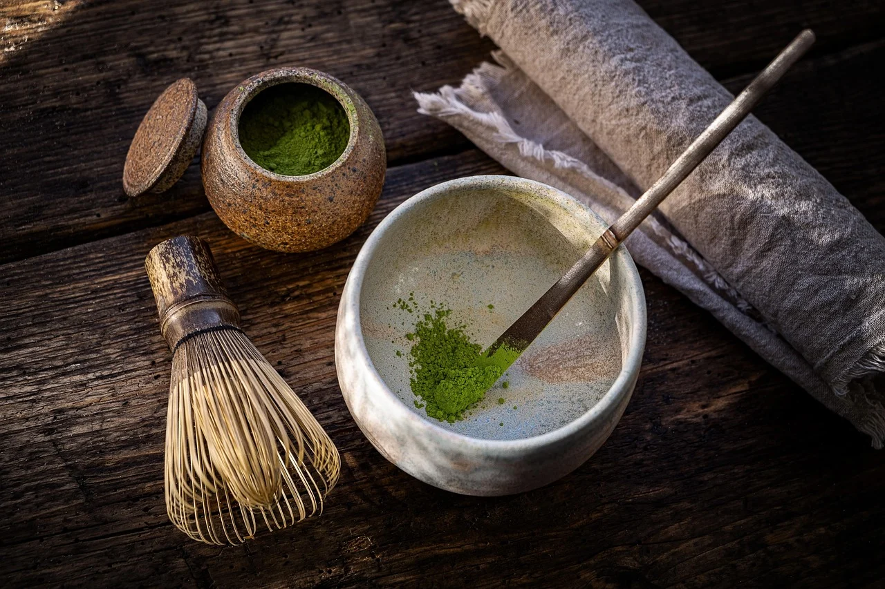 Morteros con polvo verde